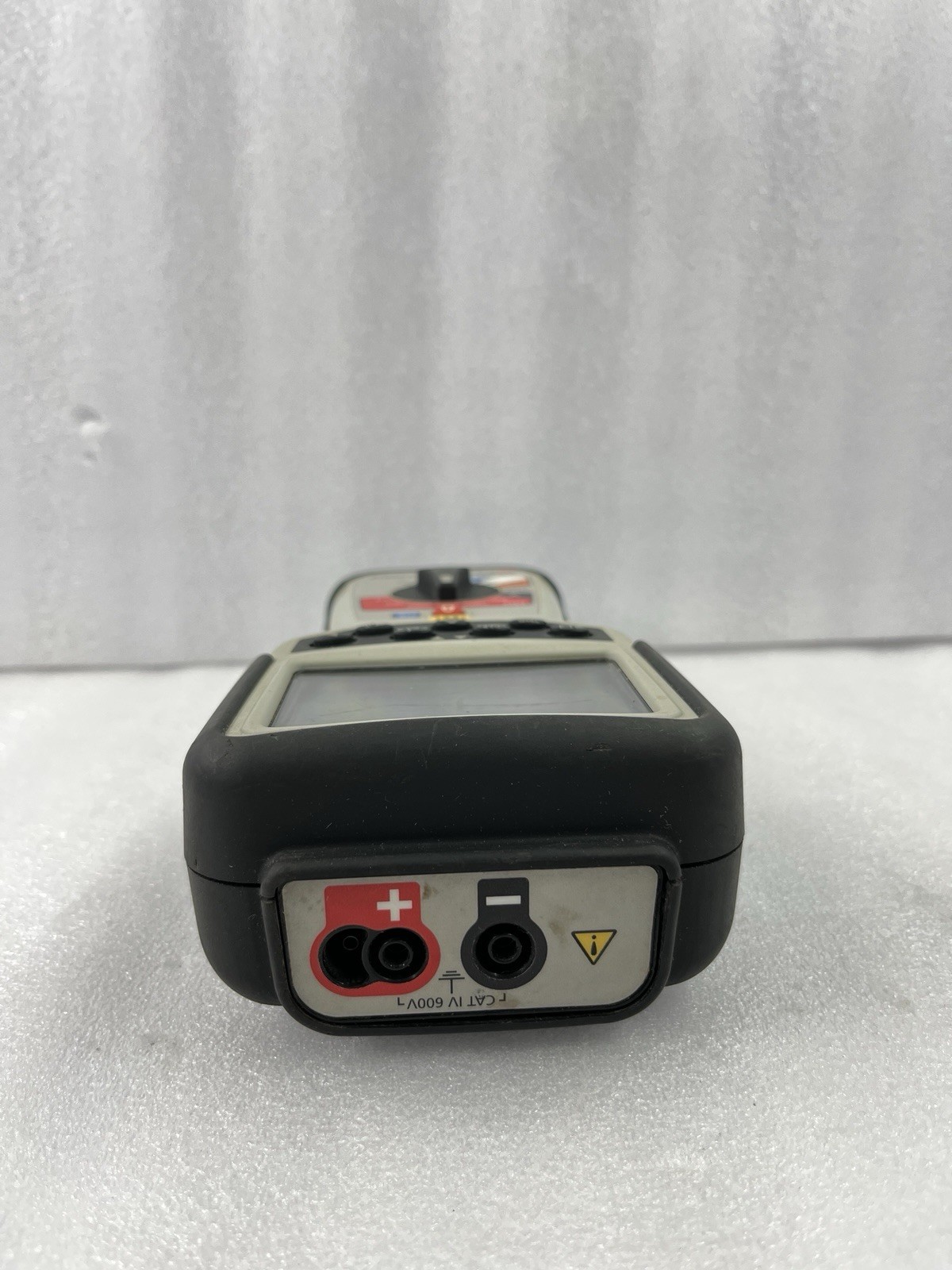 MEGGER INSULATION AND CONTINUITY TESTER CAT IV 600V MIT420/2 GRAY (FOR PARTS)