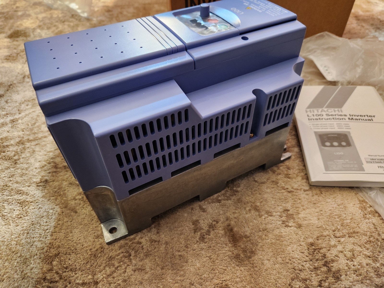Hitachi L100-075HFU Inverter VFD 400V 3PH 7.5 kW 10 HP 380-460 16A NEW OLD STOCK