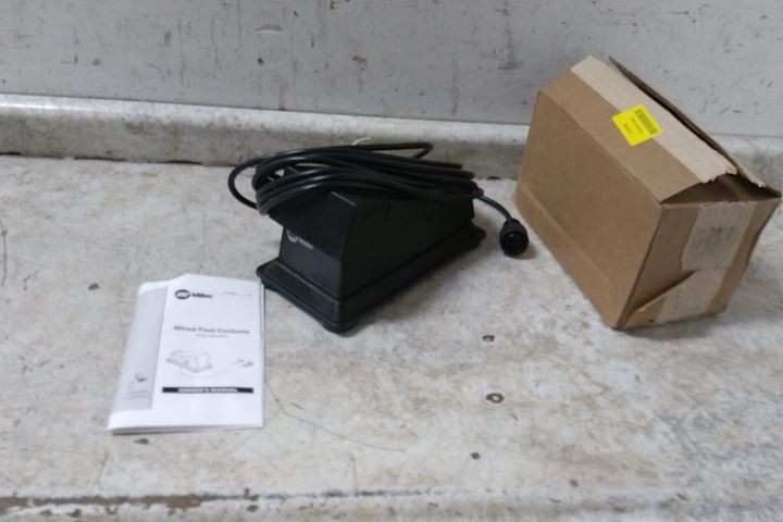 Miller Electric 301589 20 Ft Cable Length Heavy Duty Foot Control