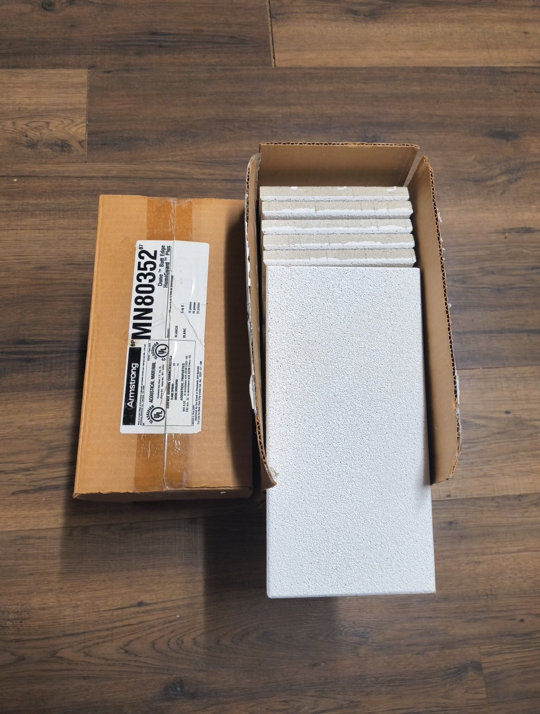 Armstrong Dune HumiGuard Plus Butt Edge WHITE Acoustic Tile 15-Pieces 12”x6″x⅝»