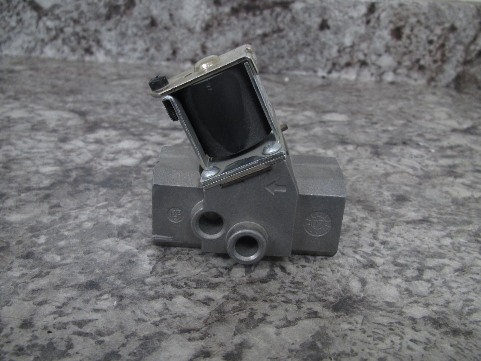 White-Rodgers EF380W181 Furnace Gas Valve Solenoid WR 0094-5084 FREE SHIPPING