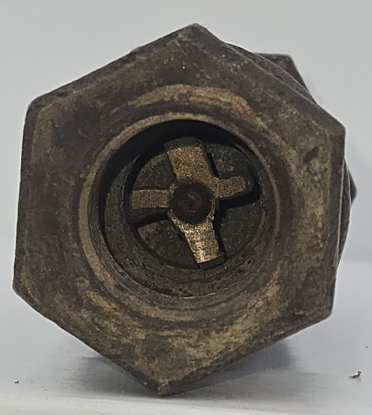 ORIGINAL NO NAME VERTICAL 3/8″ IN LINE FUEL CHECK VALVE HIT & MISS ENGINES
