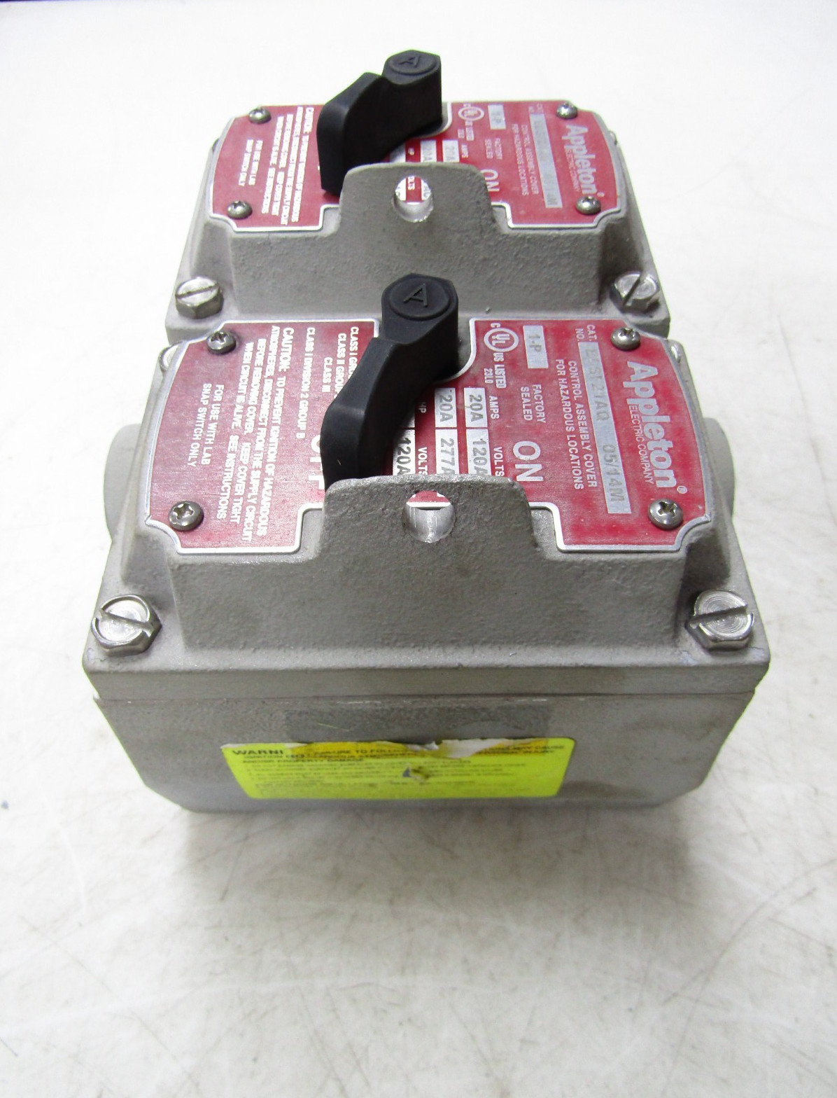 🙌APPLETON 20 AMP DUO EXPLOSION PROOF SNAP SWITCH 120/277 VAC EDSF21AQ EDSC372SA