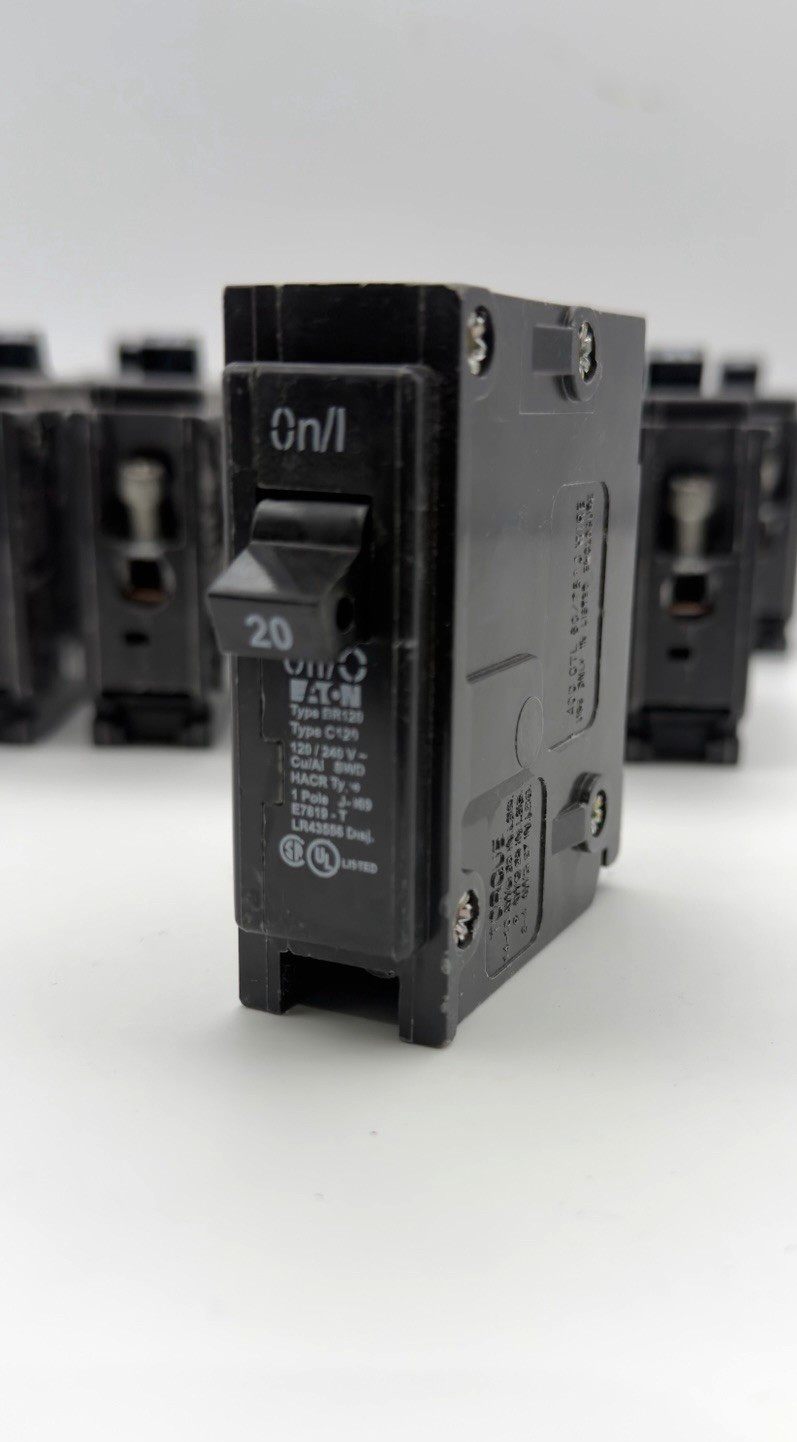 Lot of 12 – Eaton BR120 & C120 20A 1P Circuit Breakers NEW OPEN BOX