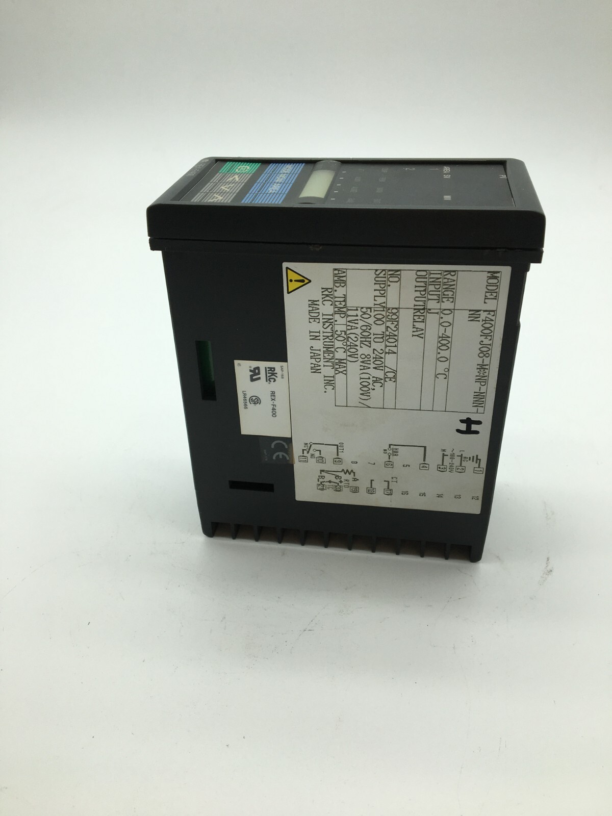 RKC REX-F400 F400FJ08-M*NP-NNN-NN Temperature Controller 100-240VAC 8VA/11VA