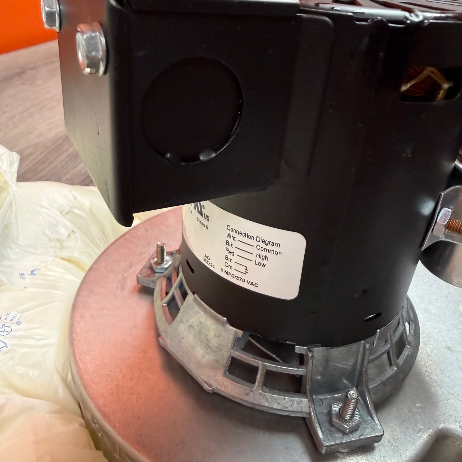 (NEW) Baxter 01-1000V8-00156 Motor, Draft Inducer – BAX01-1000V8-00156 Oven Fan