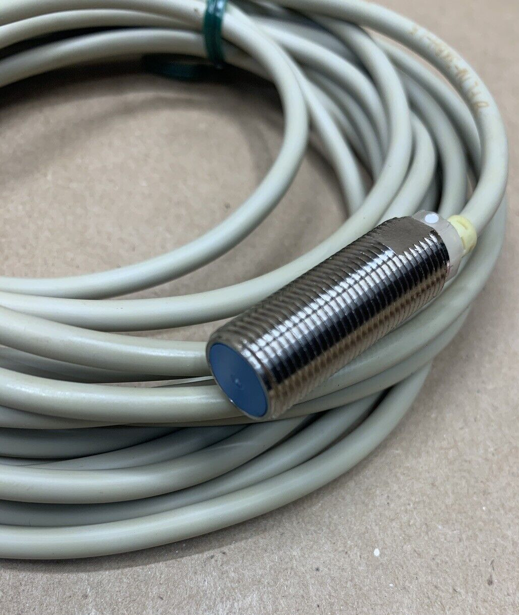 YAMATAKE FL7M-3K6H-L5Z PROXIMITY SWITCH **NOS/NEW**