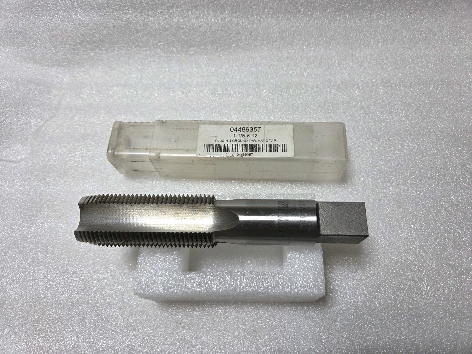 Value Collection 04489357 1-1/8″-12 HSS Right Hand Tap, 4 Flute H4,Plug Chamfer