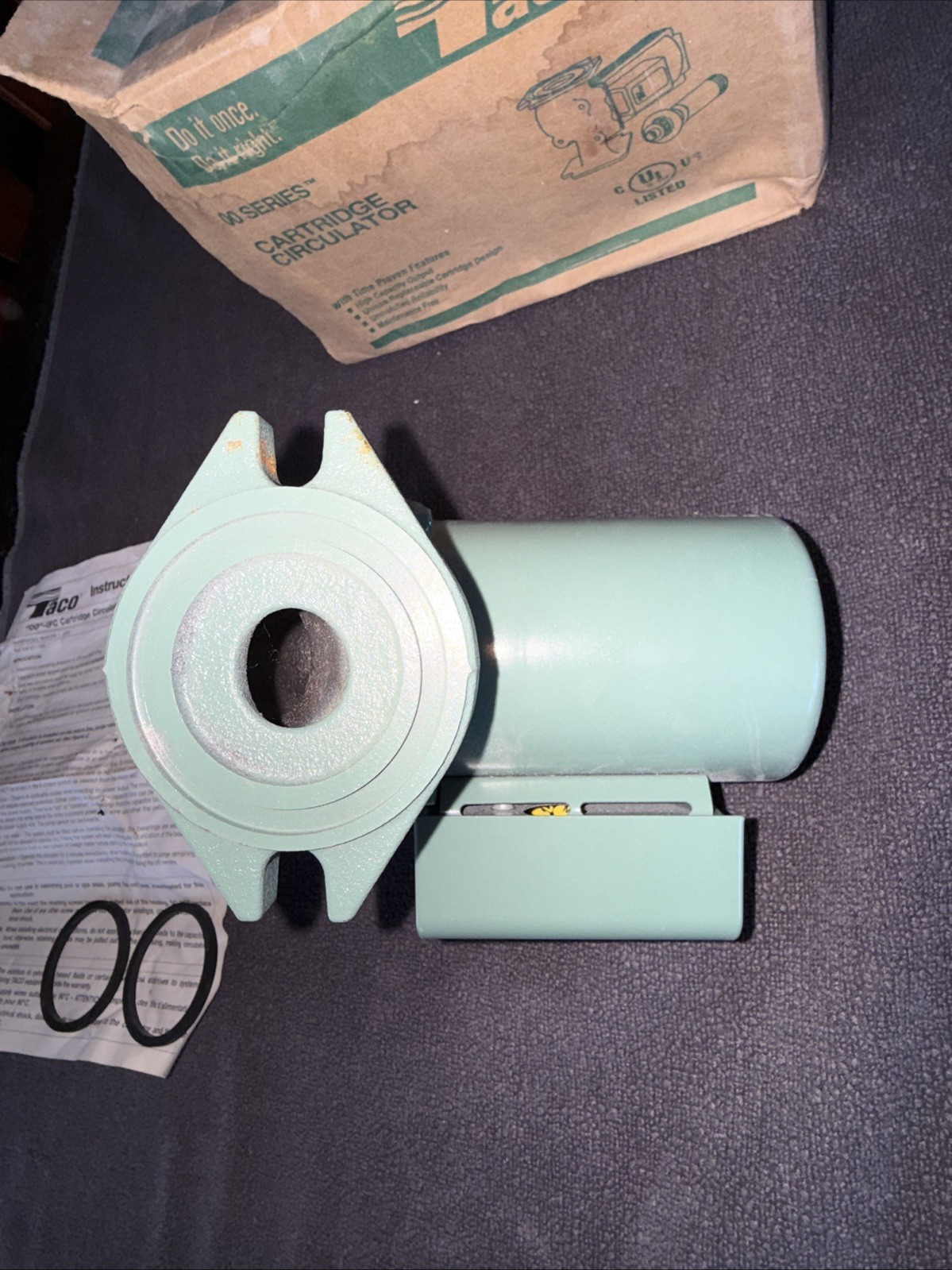 New Taco 00R-F6-1IFC Cast Iron Cartridge Circulator Pump Flanged, 1/25 HP 23 GPM