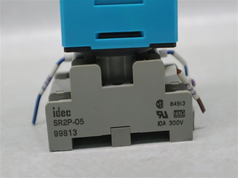 Idec RTE RTE-P11 RTEP11 Electronic Timer 24VAC/DC 120/240VAC 10A(Res.) w/ Socket
