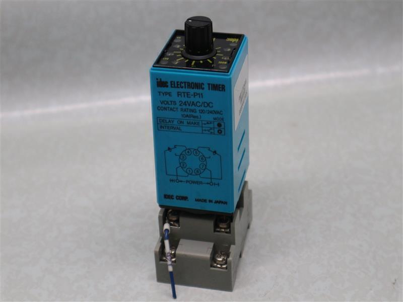 Idec RTE RTE-P11 RTEP11 Electronic Timer 24VAC/DC 120/240VAC 10A(Res.) w/ Socket
