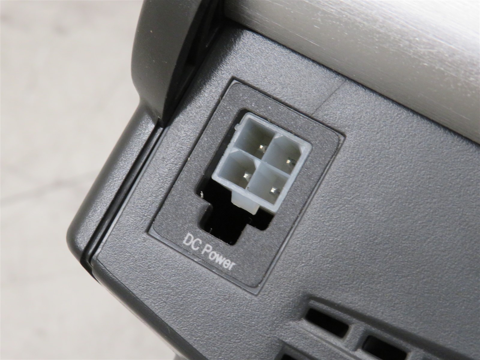Motorola Symbol SAC9000-4000R 4-Slot Battery Charger Cradle w/ AC