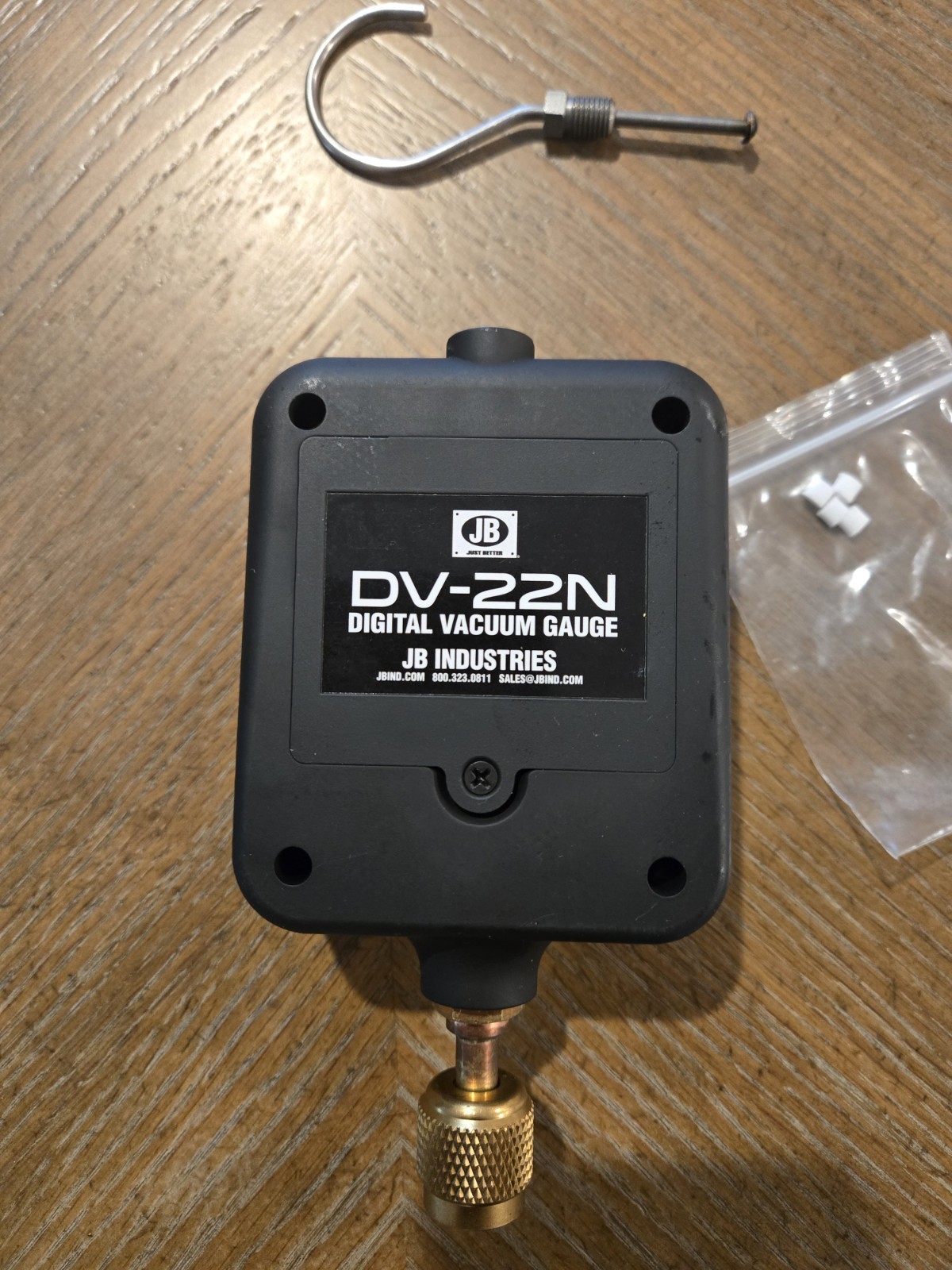 JB Industries DV-22N – Digital Micron Vacuum Gauge