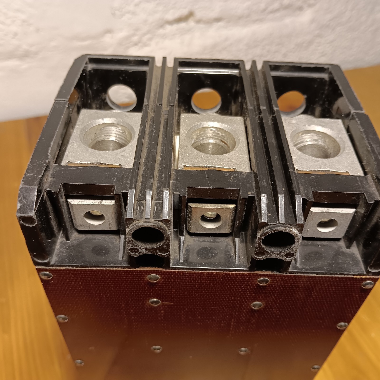 Square D KAL36175 175 Amp 3Pole 240VAC Breaker