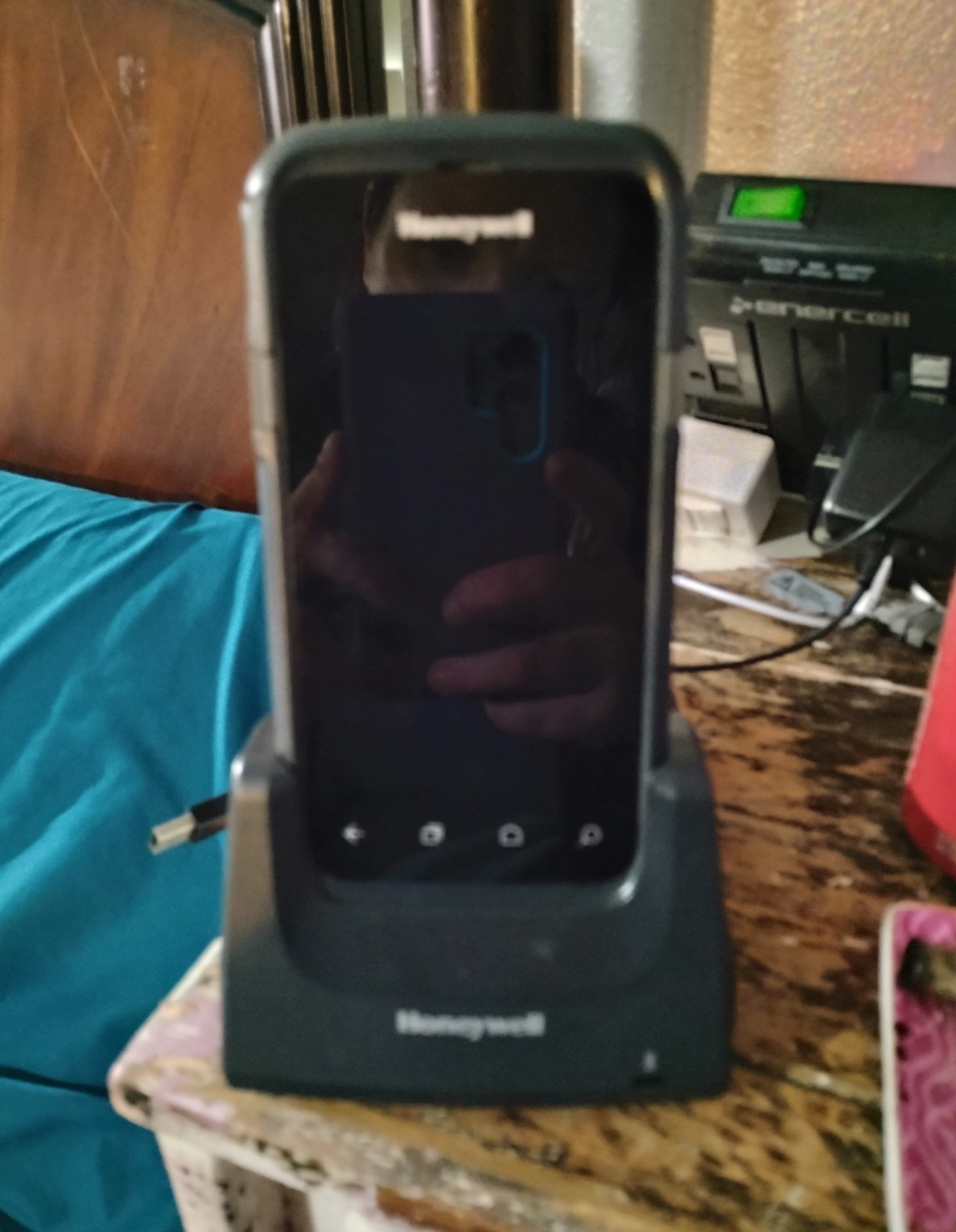 Honeywell Dolphin CT60L0N Handheld Computer WiFi Bluetooth with Charger