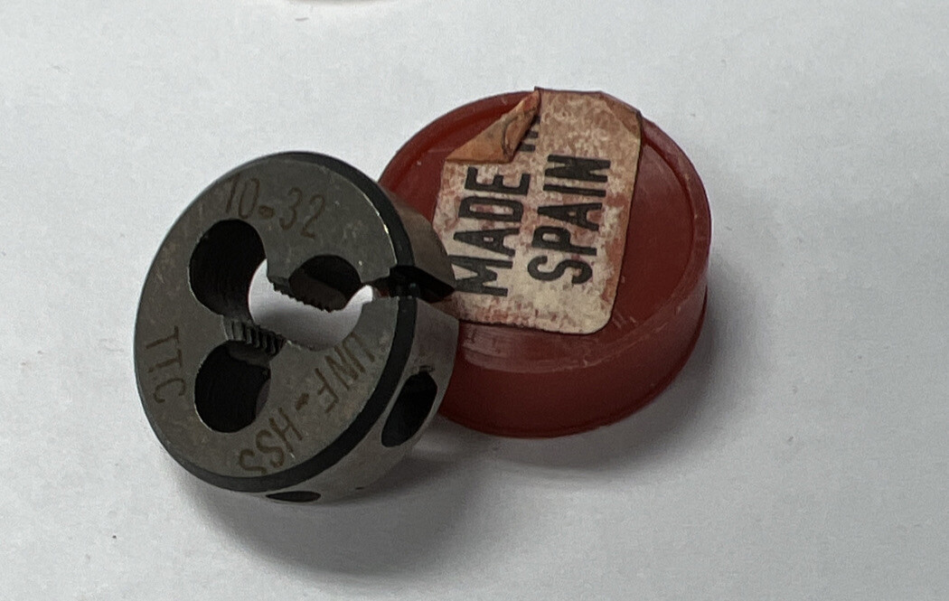 Round Cutting Iron 10-32 UNF HSS – Round Die. Made In Spain. New