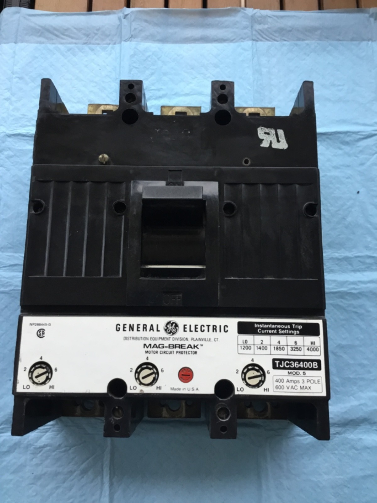 GE TJC36400B (3P-400A-600V) MAG-BREAK CIRCUIT BREAKER USED
