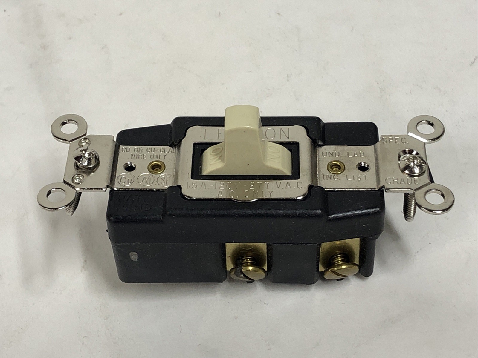 Pass & Seymour 1256-I Switch Toggle Quiet 3 Position Momentary Contact DPDT 15A