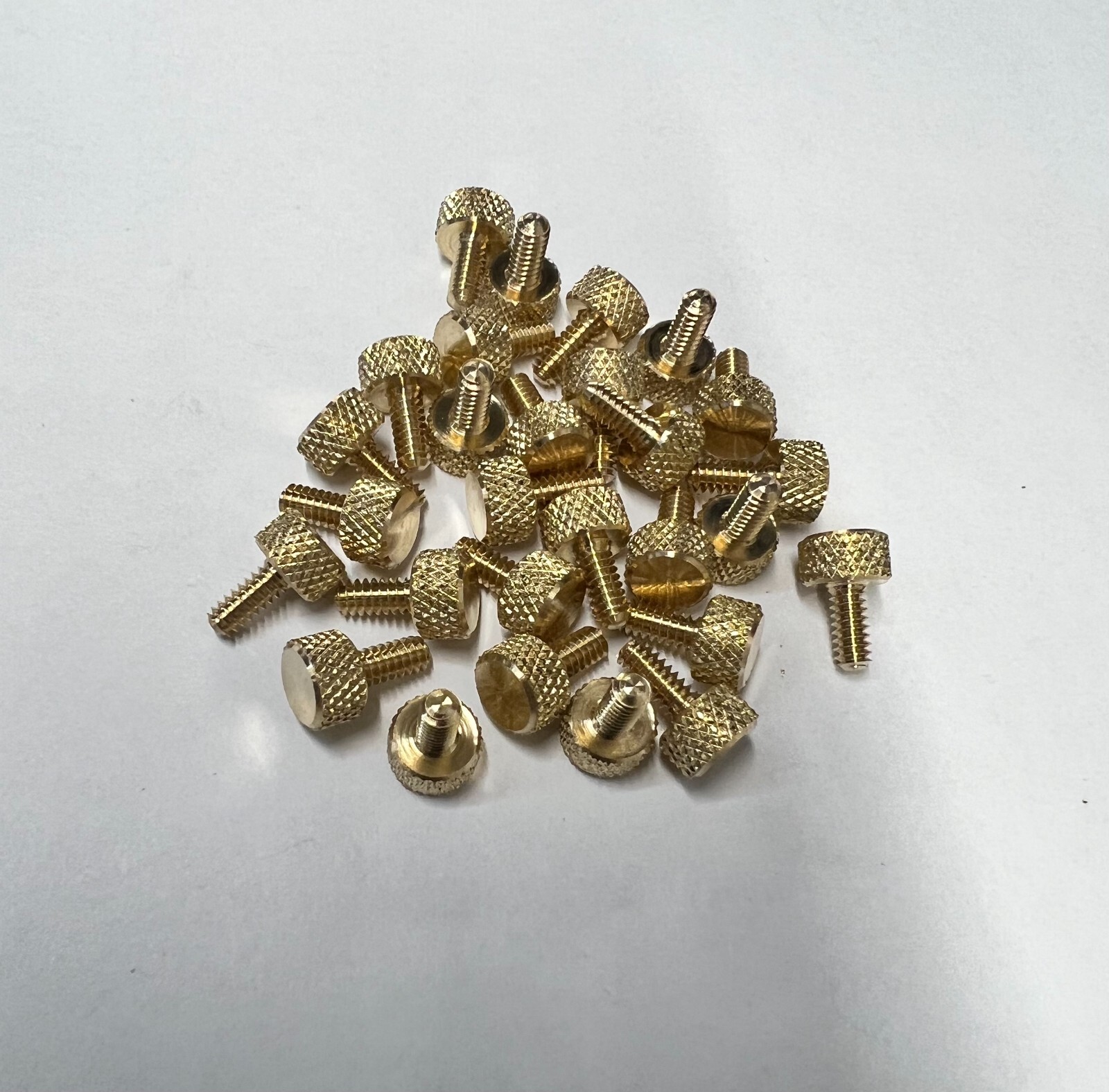Knurled Thumb Screw Brass 6-32 Thread 5/16 length – 20 Pieces – 7124B