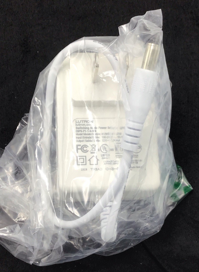 New Lutron CSPS-P1-1-6-WH 12 Volts Plug-in Power Supply Adapter z339