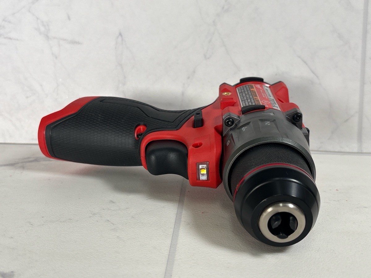 Milwaukee M12 12V 1/2″ Drill & 1/4″ Impact Driver Set w/ XC4.0 Batte (A1G009950)