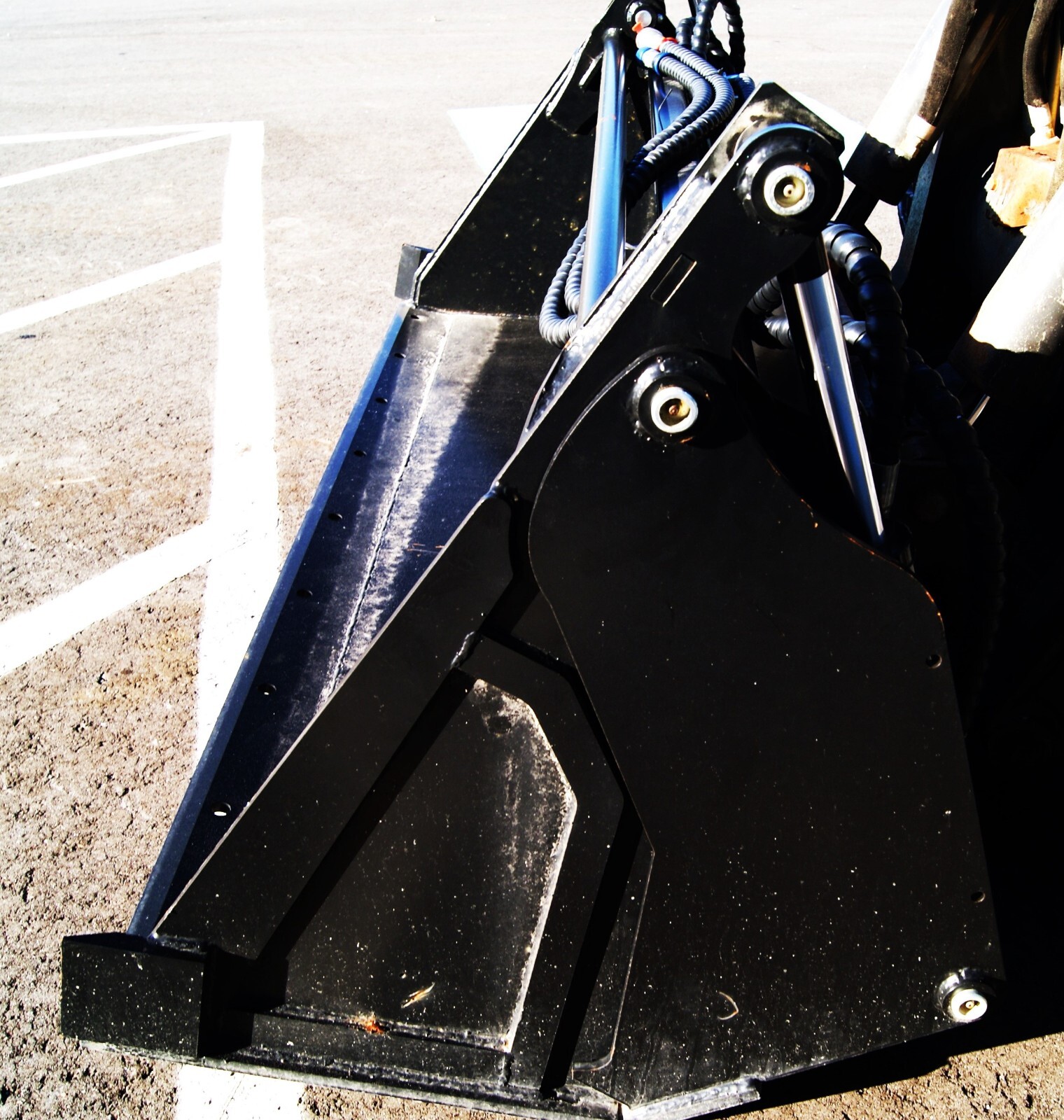 NEW Skid Steer Bucket 66″ 4-in-1 Combo