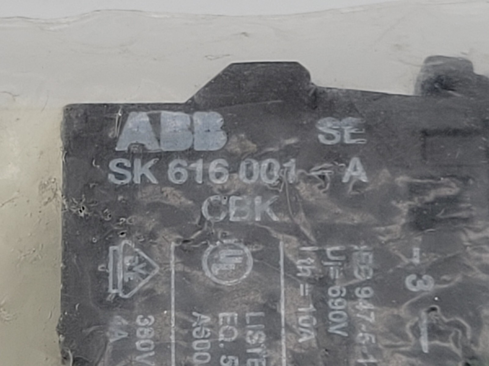 Cutler-Hammer CRAB SK 616 001-A Auxiliary Contact Block Kit 10 Amp 690 Volt 1-NO