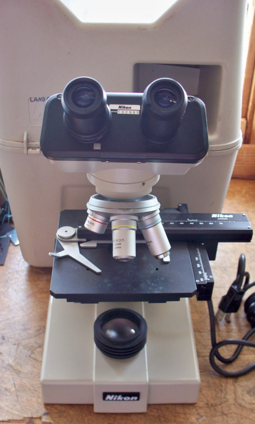 Nikon Model SC Microscope 4 Eyepieces 4sc 10sc 40sc 100sc Extra bulbs & Case