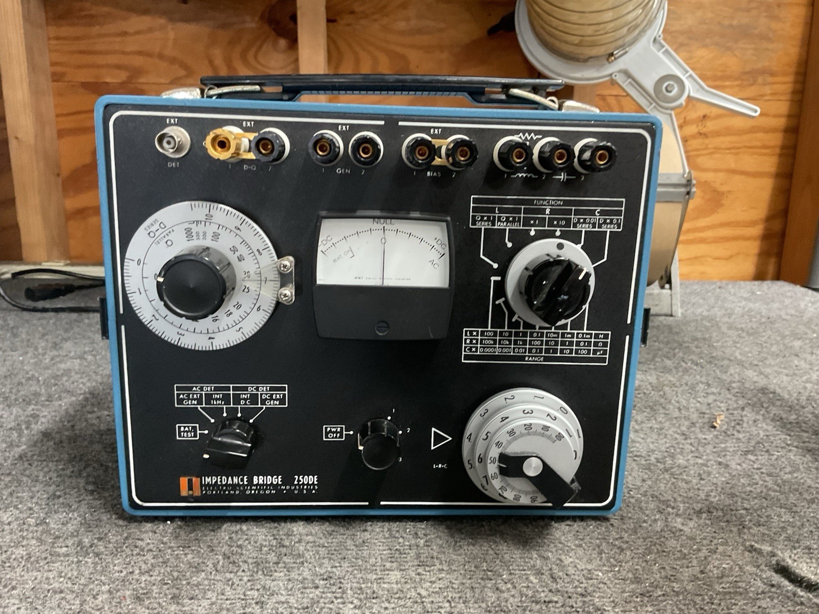 Electro Scientific Portable Impedance Bridge 250DE