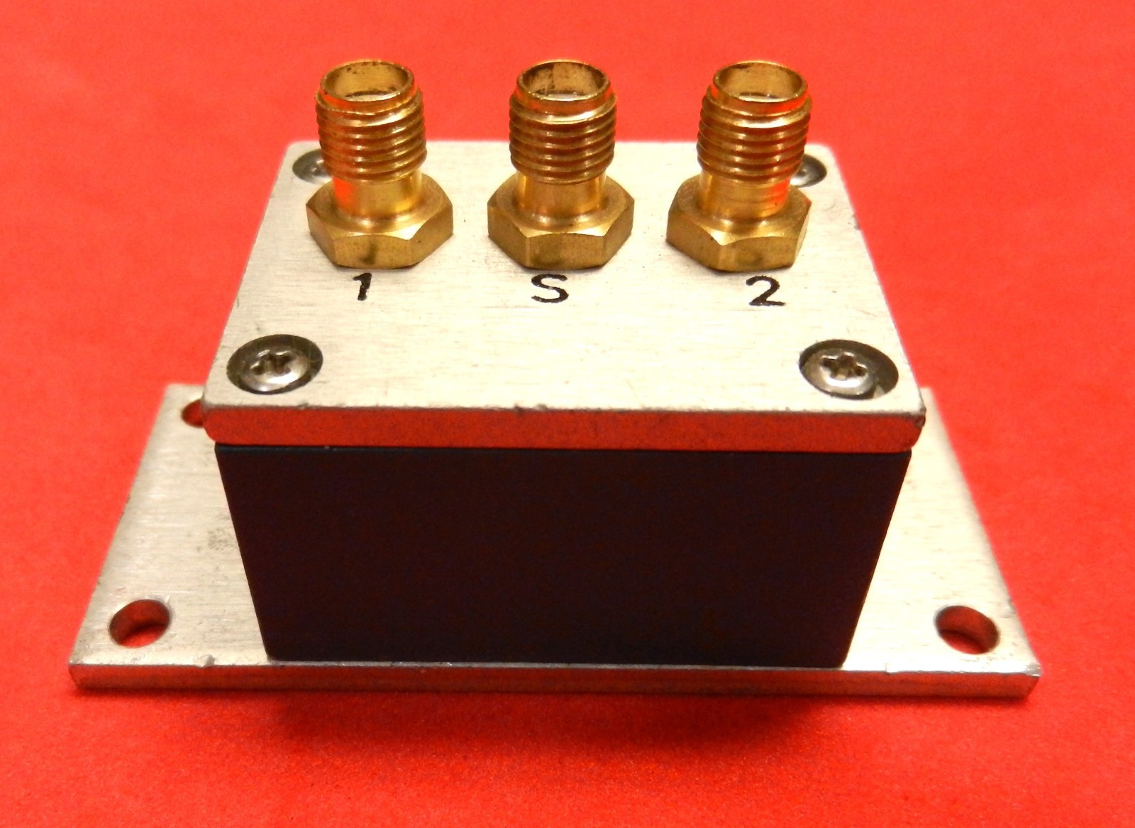 Mini- Circuits ZMSC-2-1 Coaxial Power Splitter/Combiner (1 MHz – 400 MHz)