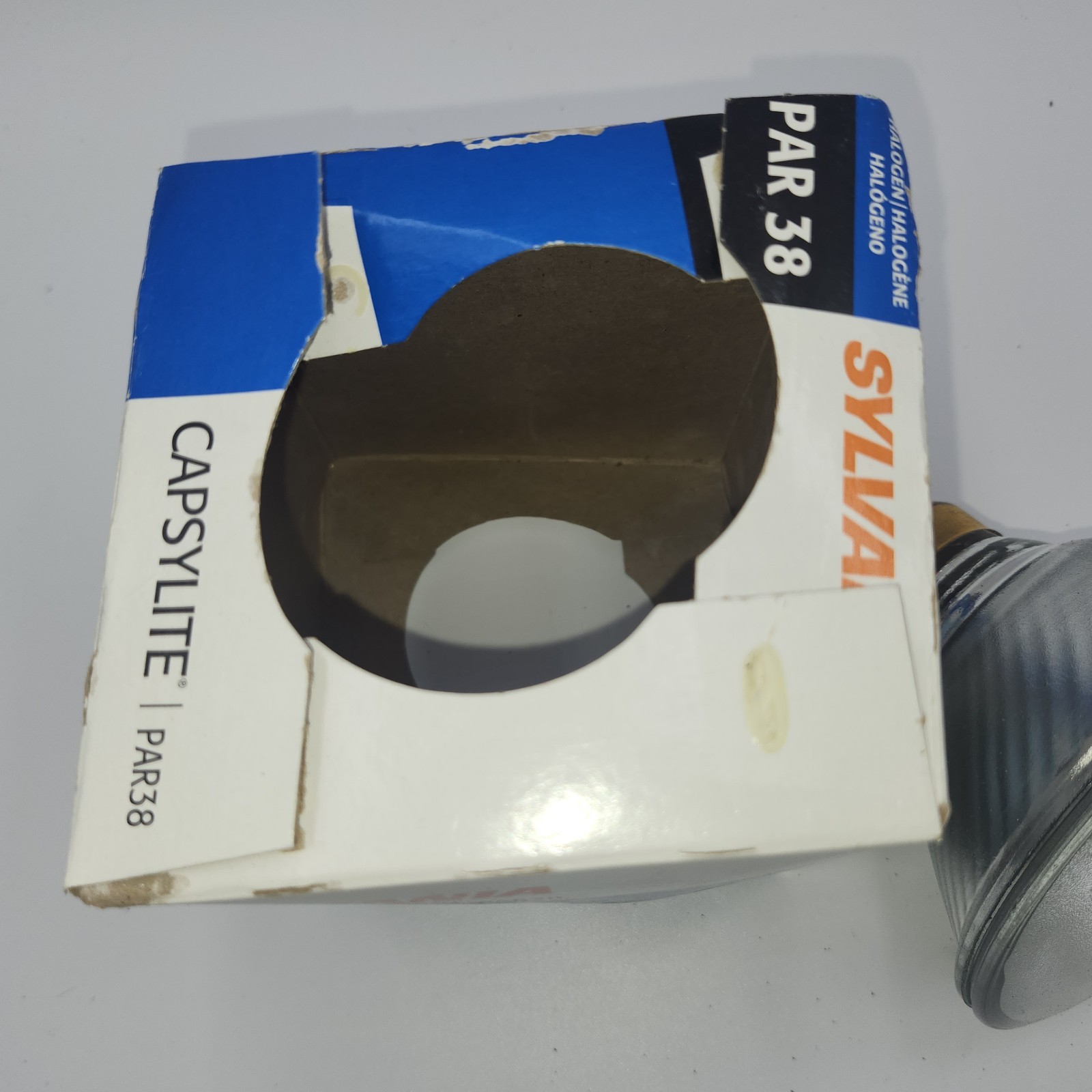 NEW Sylvania Halogen Par 38 Light Bulb 120 Volts, 90 Watts Capsylite 4.75
