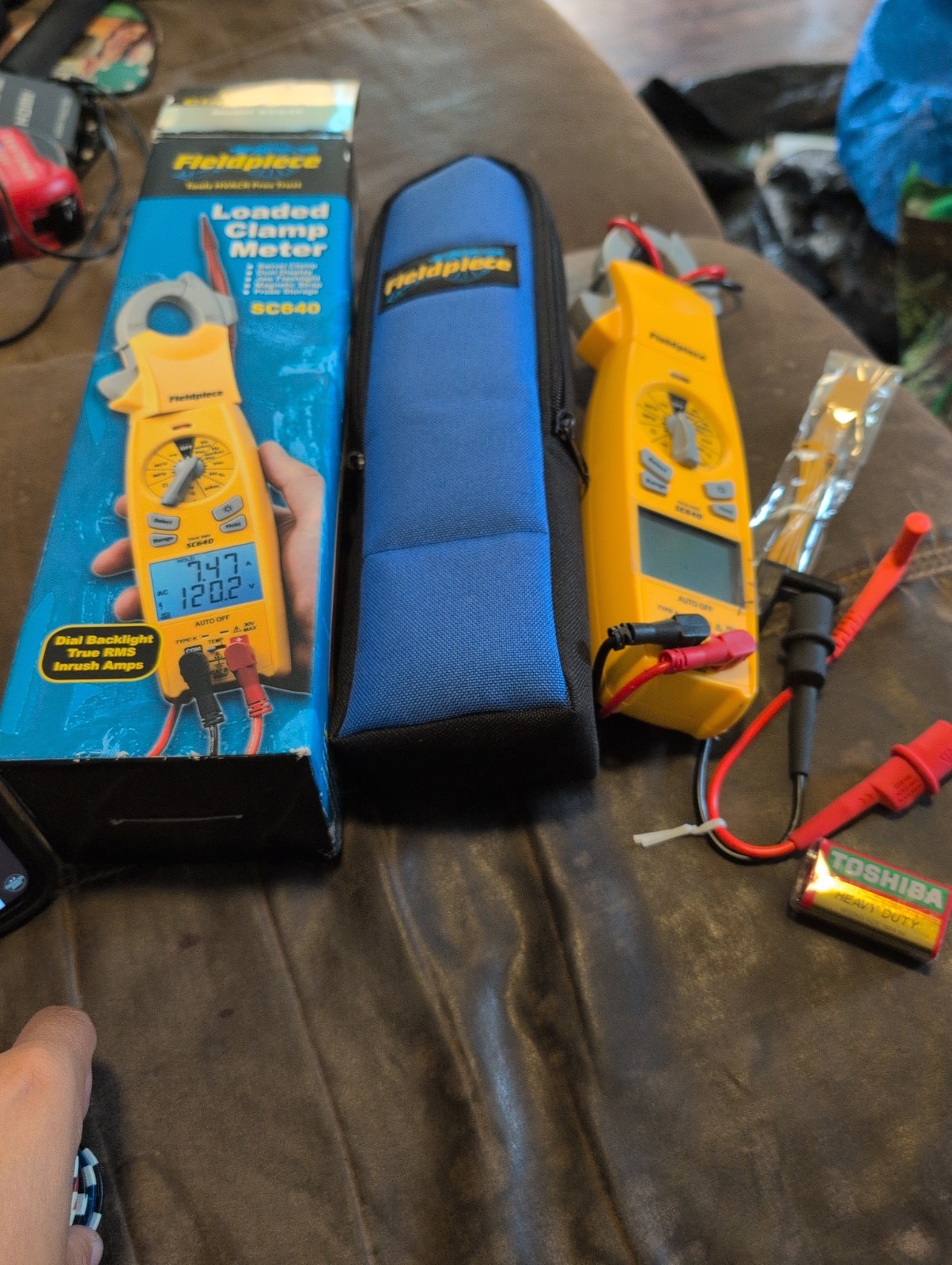 Fieldpiece SC640 True RMS Clamp Meter CAT III 600V w/ Leads & Carry Case