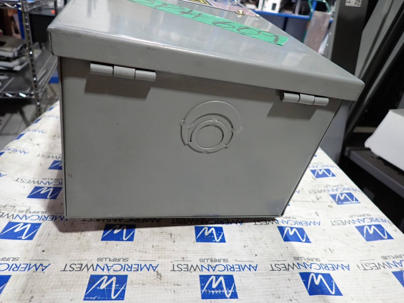 Square D PQ3603G 30 amp 600v 3p 3w Fused Busway Switch Bus Plug Ser 3 BP609
