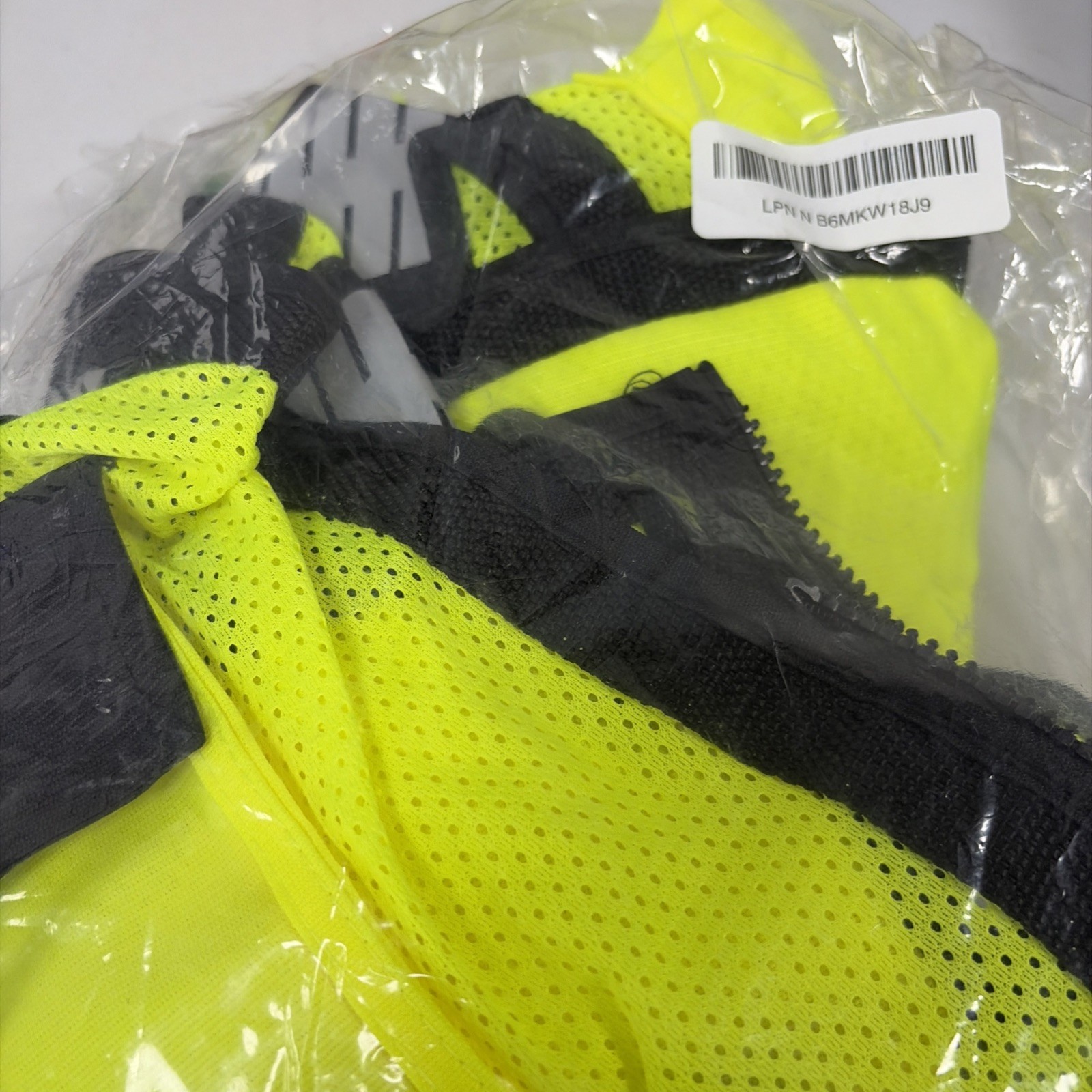 DEWALT DSV521 Class 2 Heavy Duty Surveyor Vest, Medium
