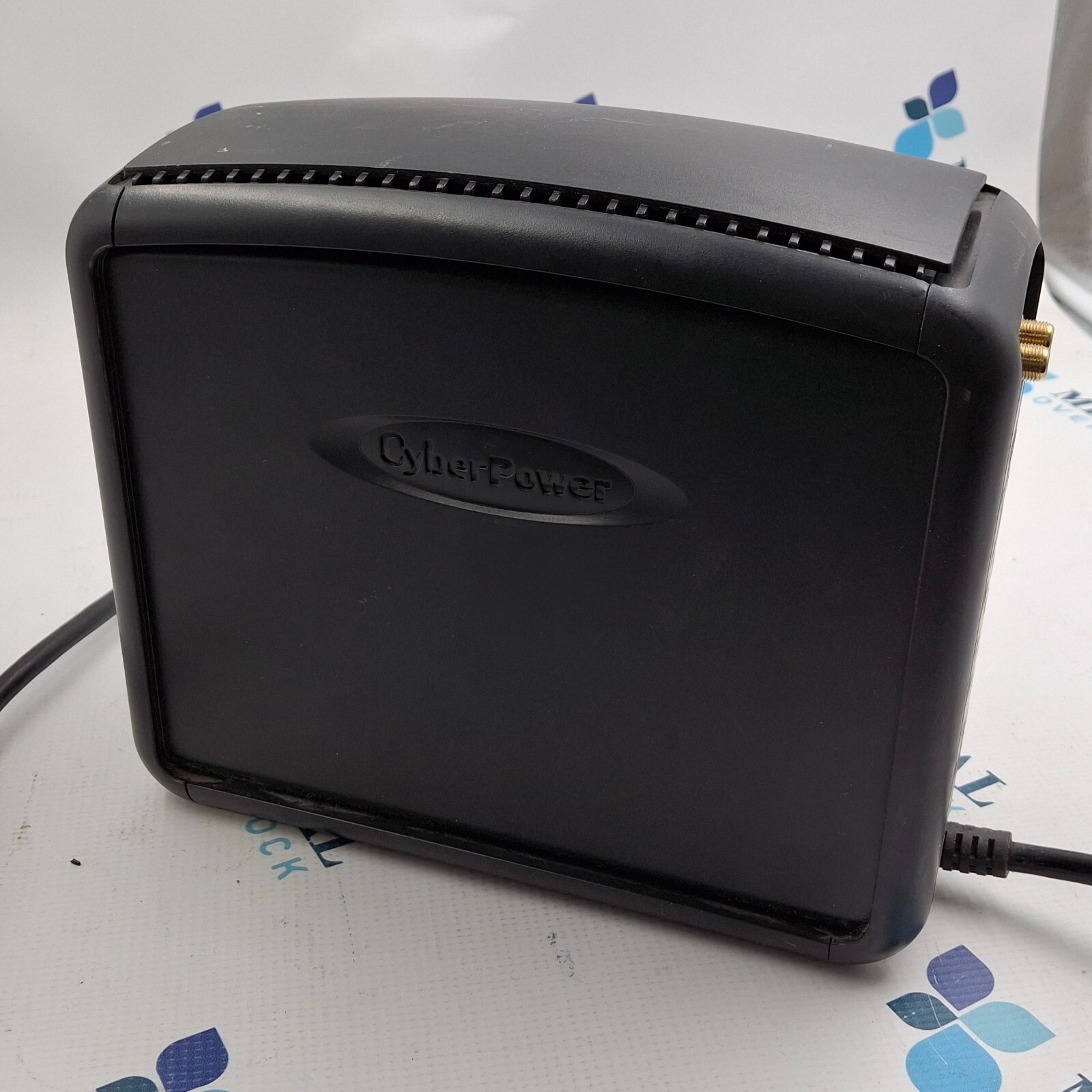 CyberPower 1000VA CP1000AVRLCD Battery Back Up
