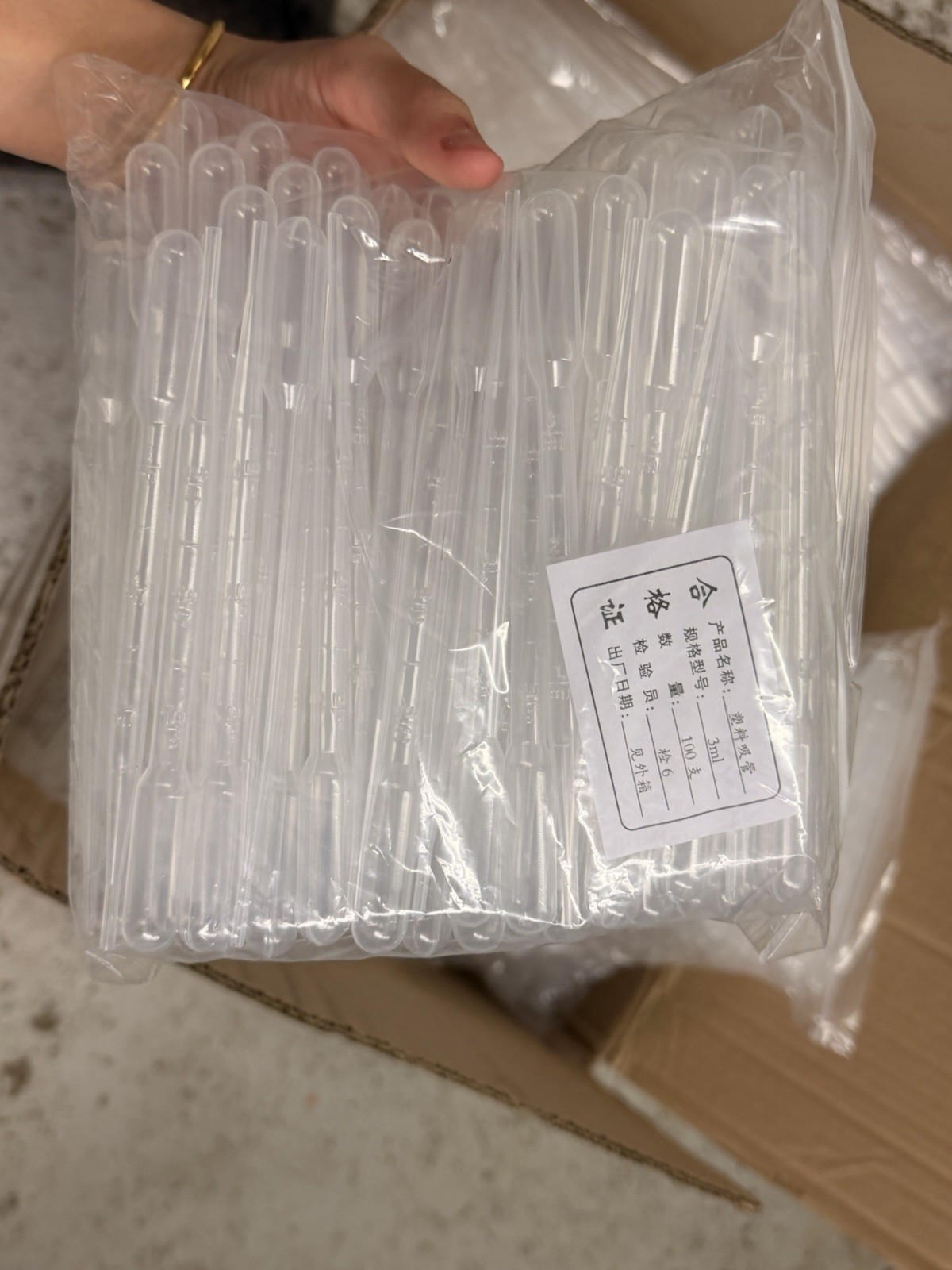 Bulk 4,600+ 3ml Graduated Transfer Pipettes for labs, oils, resin, etc.