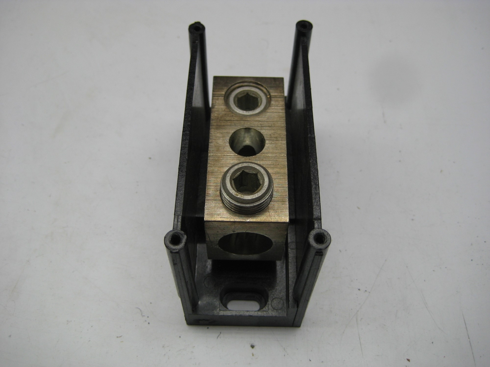 FERRAZ SHAWMUT 67001 TERMINAL BLOCK NSNP