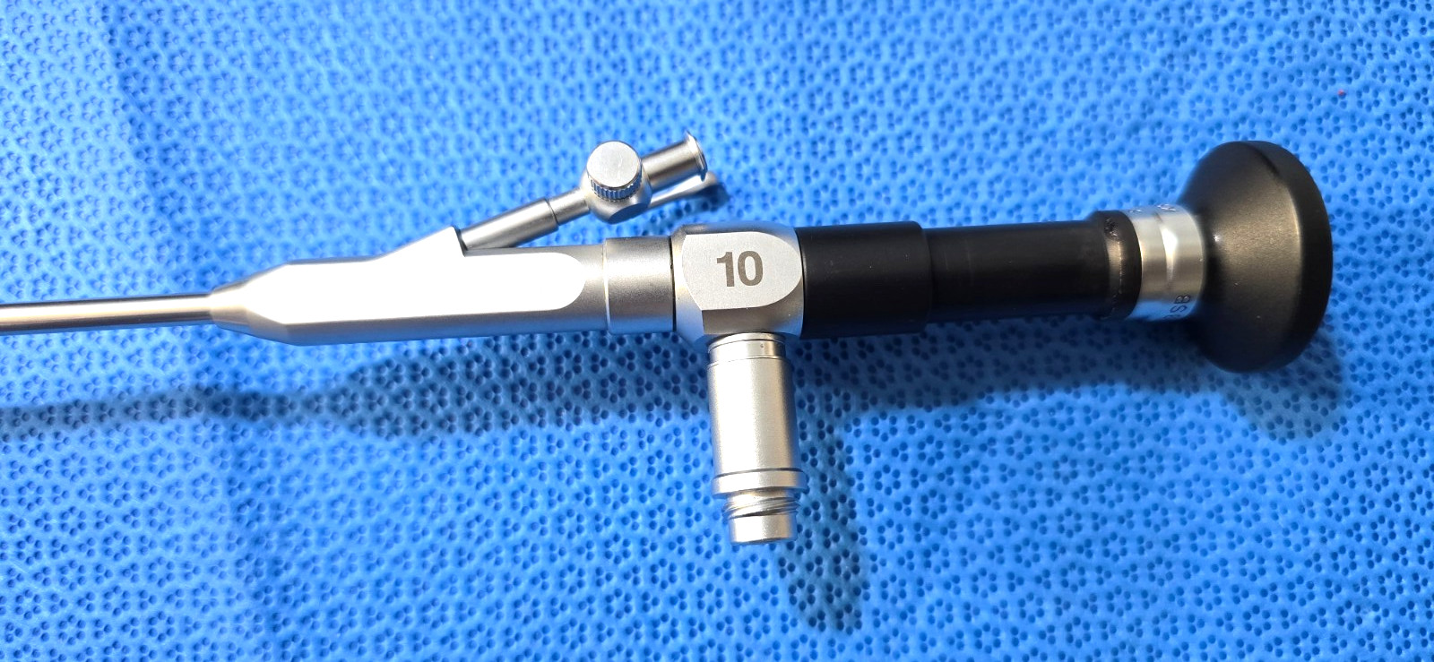 Karl Storz Uretroscope 10Fr x 43cm Autoclave with 495ND Fiber Optic Cable