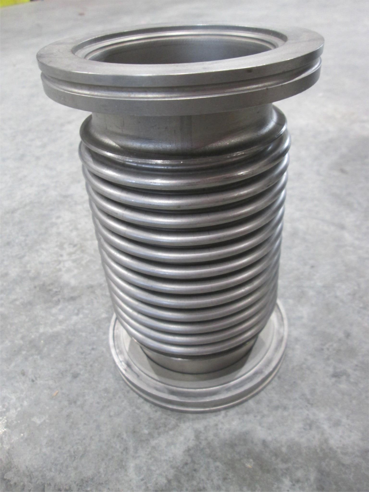 Stainless Steel Formed Bellows Vacuum Pipe/Hose, 7″L, 107MM Flange, Used