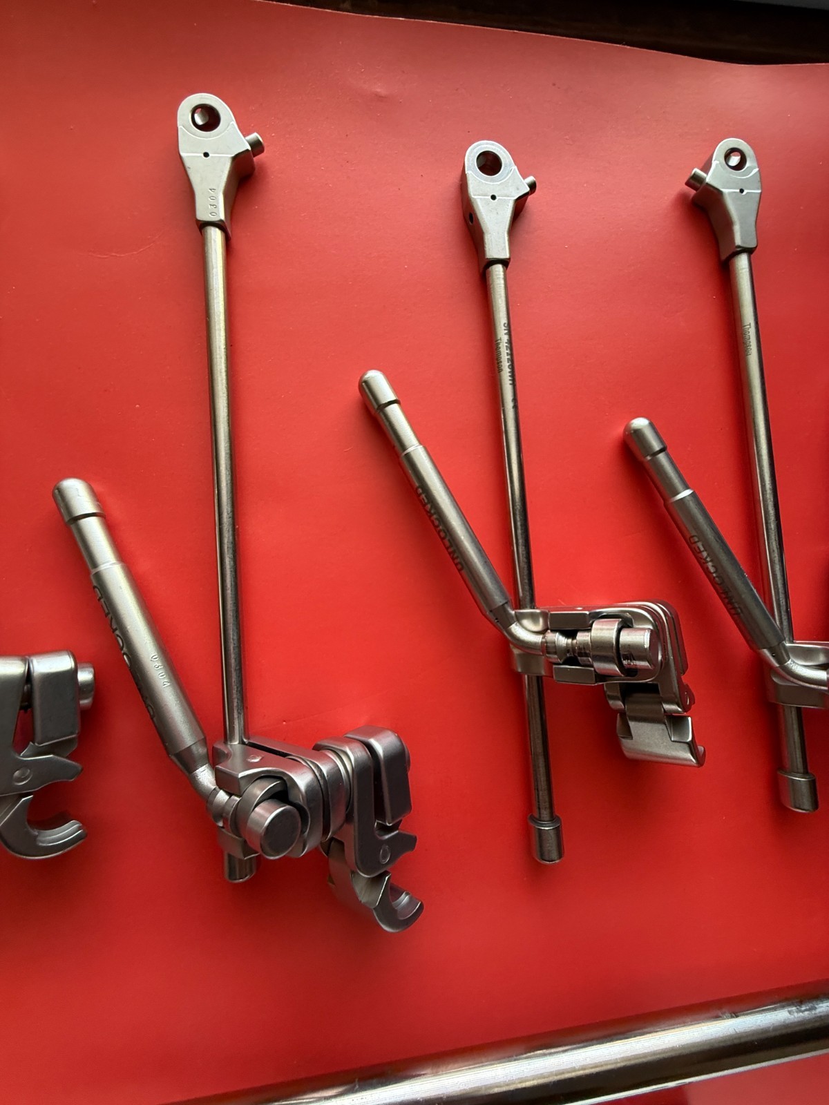 Thompson Retractor SET ORIGINAL , All Snap on New Model **Made in USA**