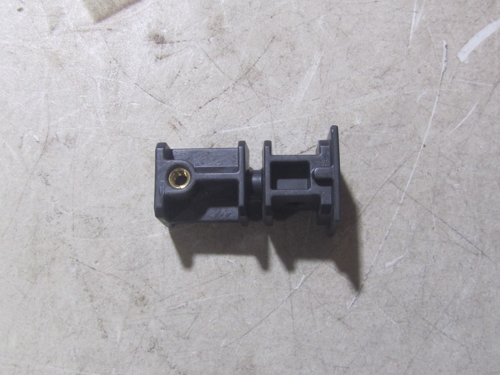 NEW GENUINE OEM JLG Support, Shear Block Assembly 1001209664