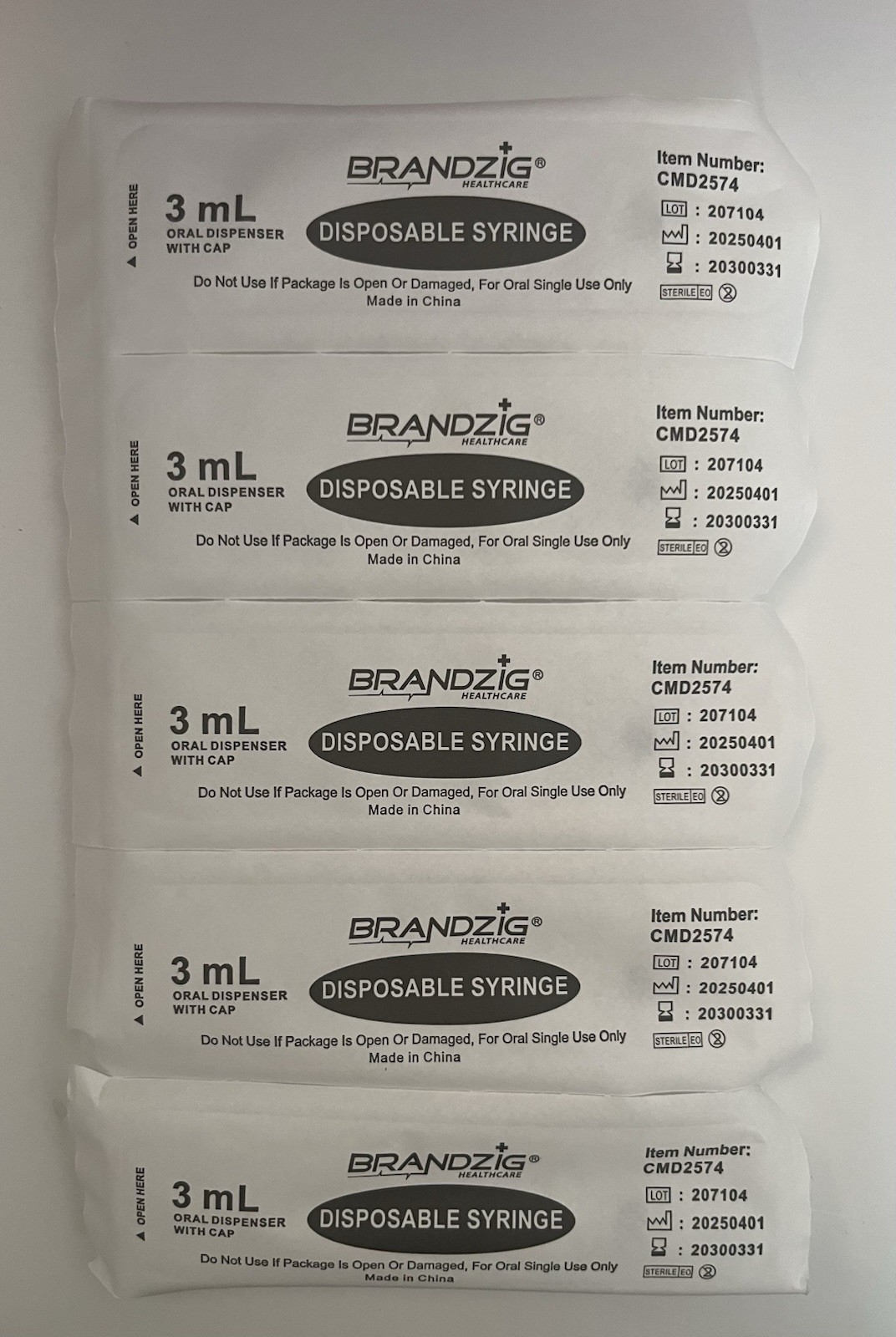 Brandzig Oral Syringe 3mL Luer Slip Tip w/Cap 100 Count Value Pack Damaged Box