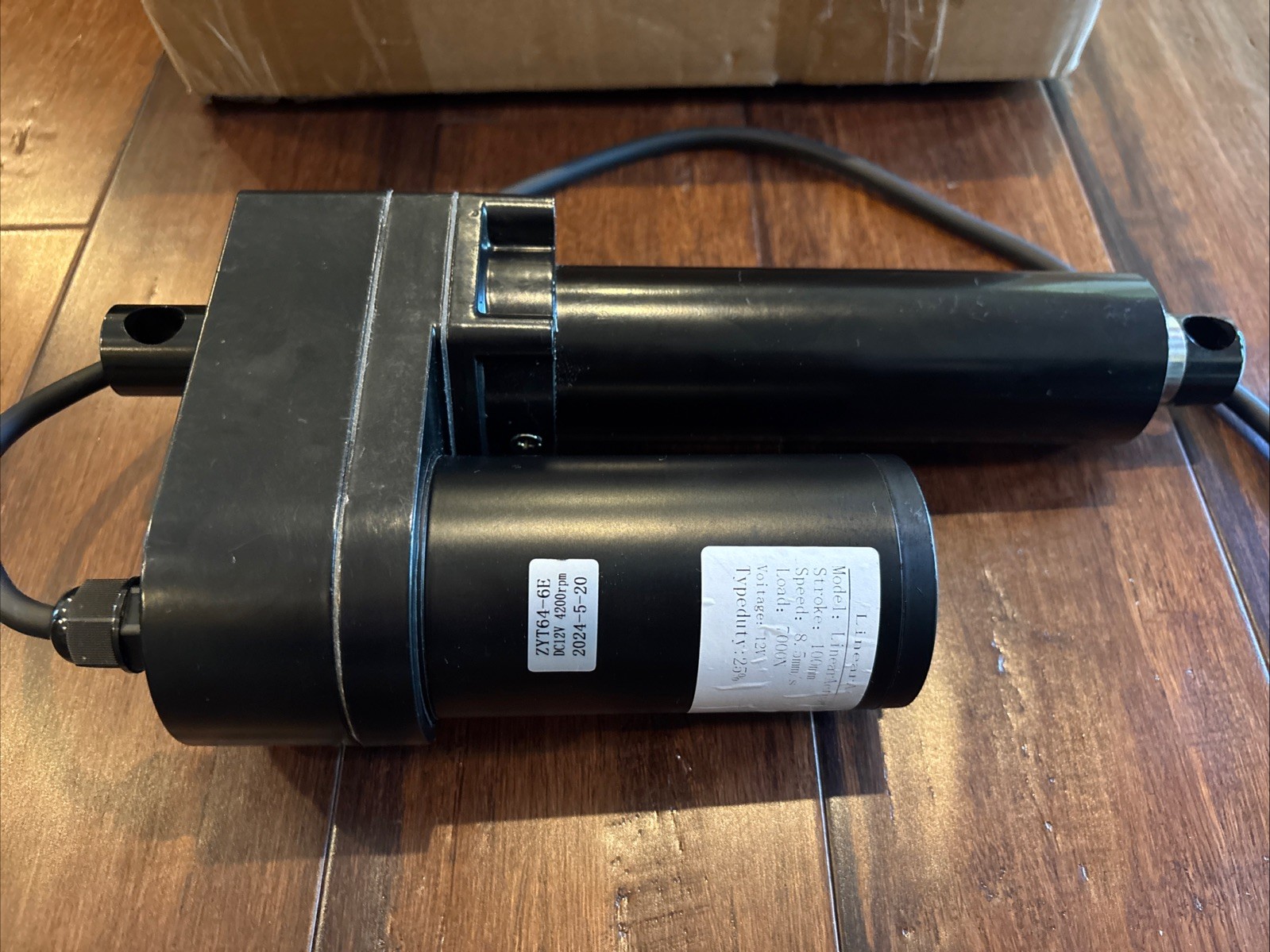 Industrial Duty Linear Actuator 4in 100mm Stroke | 12V DC | 8.5mm/s | 7000N Load