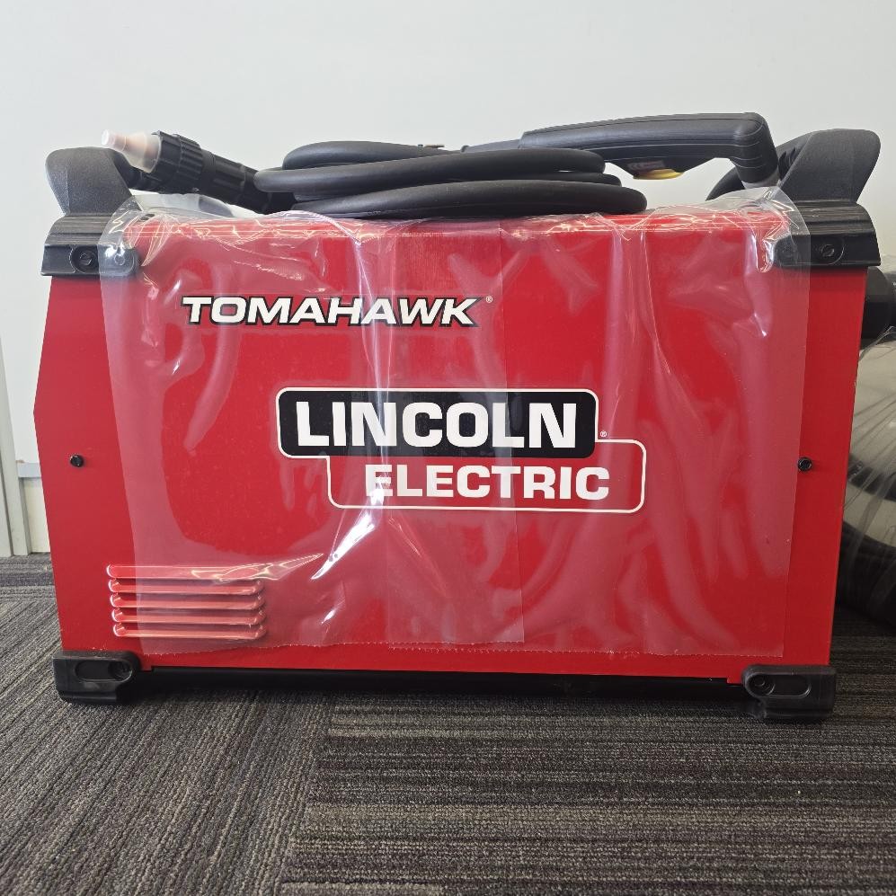 Lincoln Electric Tomahawk® 1500 Plasma Cutter with Hand Torch New Open Box