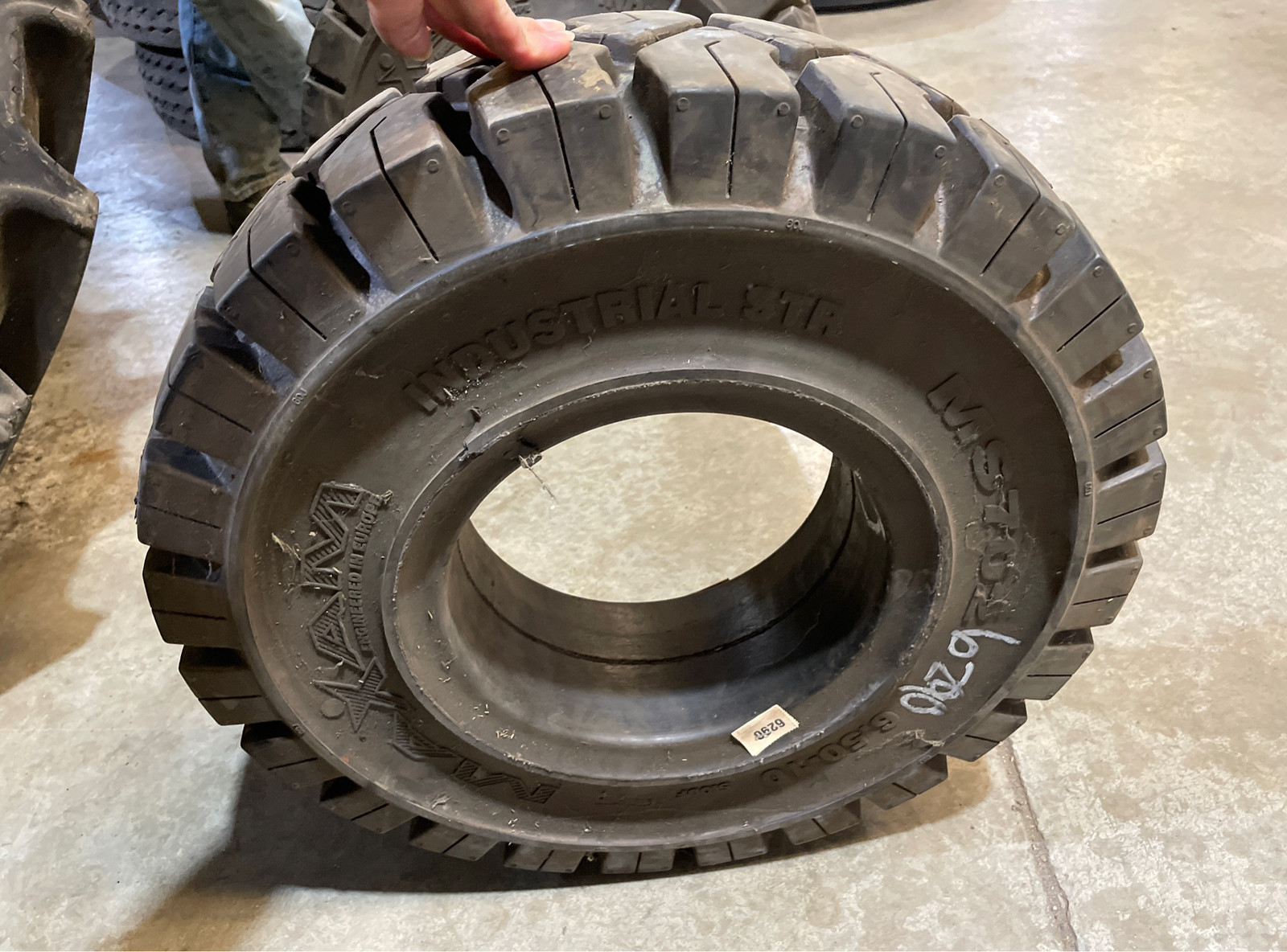 6.50-10 Maxam Industrial STR MS 702