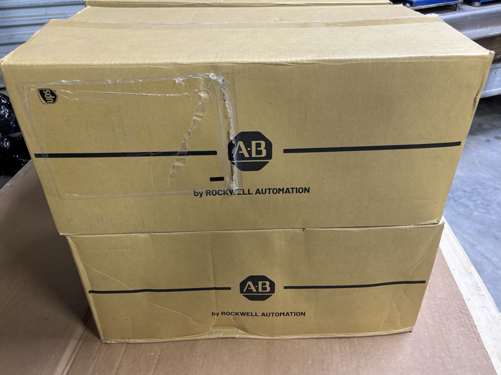 New 2HP ALLEN BRADLEY 35S-6D2-P111 ARMOR POWERFLEX 35S SAFETY DRIVE