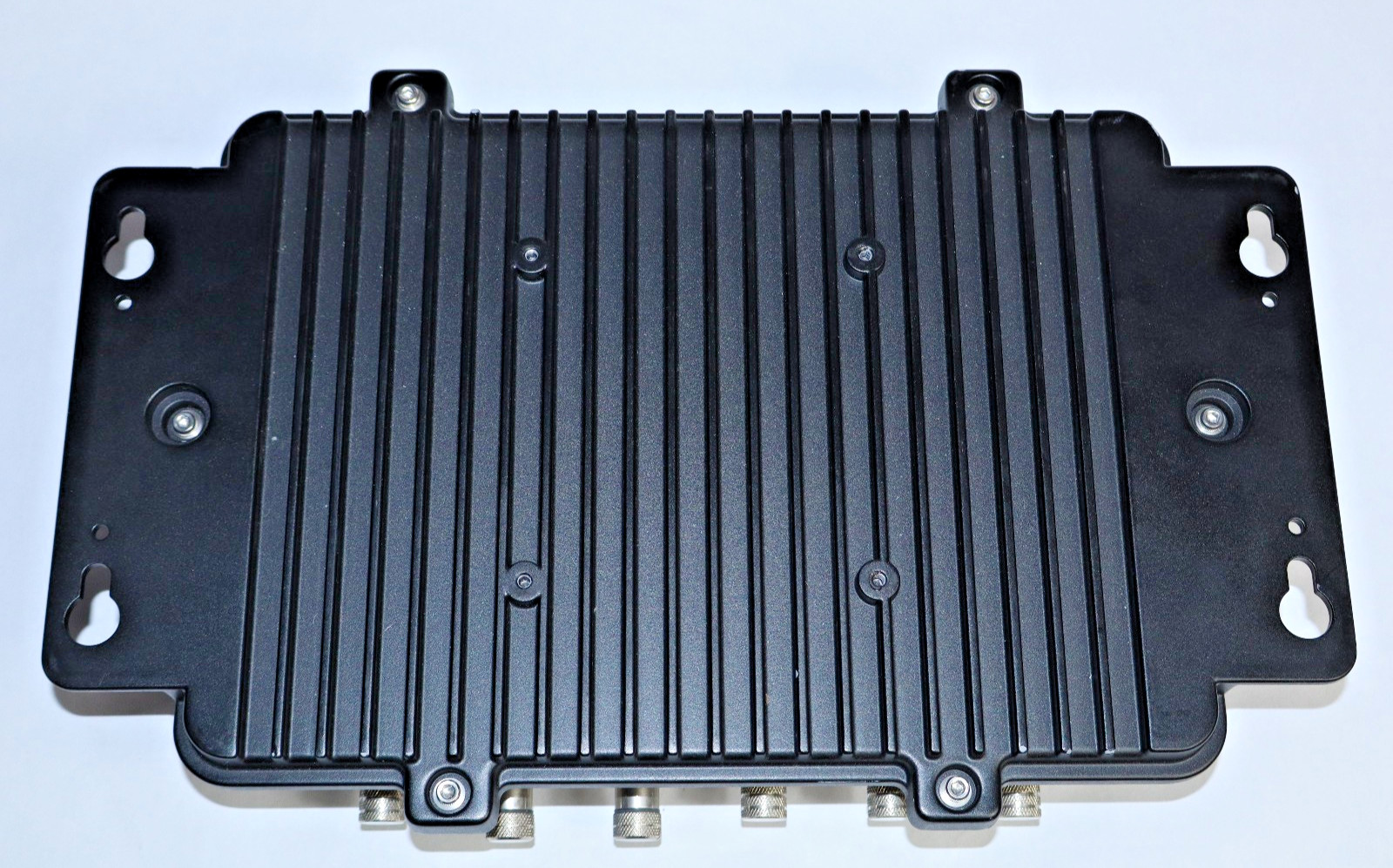 Axiomtek – Industrial computer – eBOX800-841-FL – Rugged IP67-rated