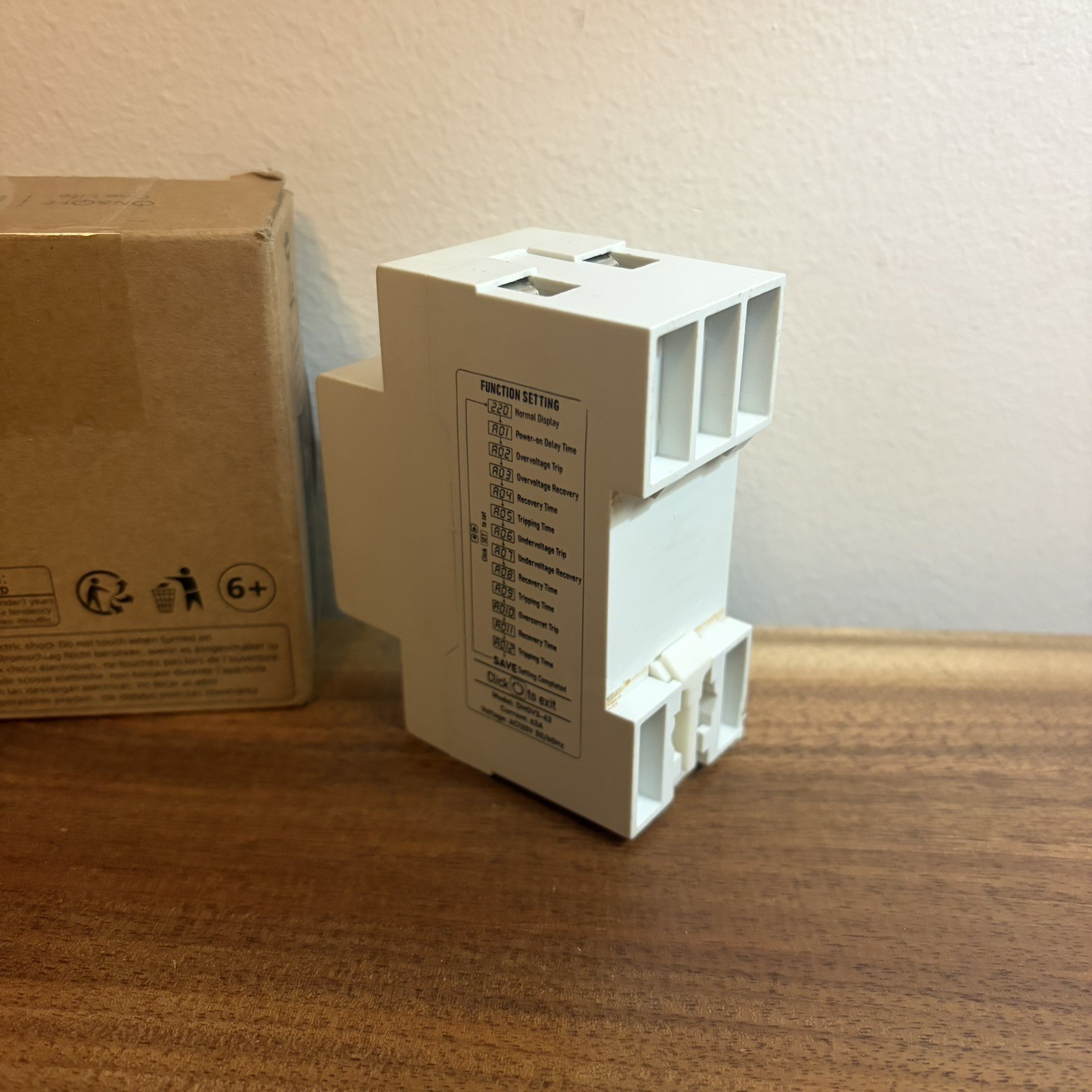 Voltage Protector 110V 220V 1-63A Overcurrent Protection – Smart Circuit Breaker