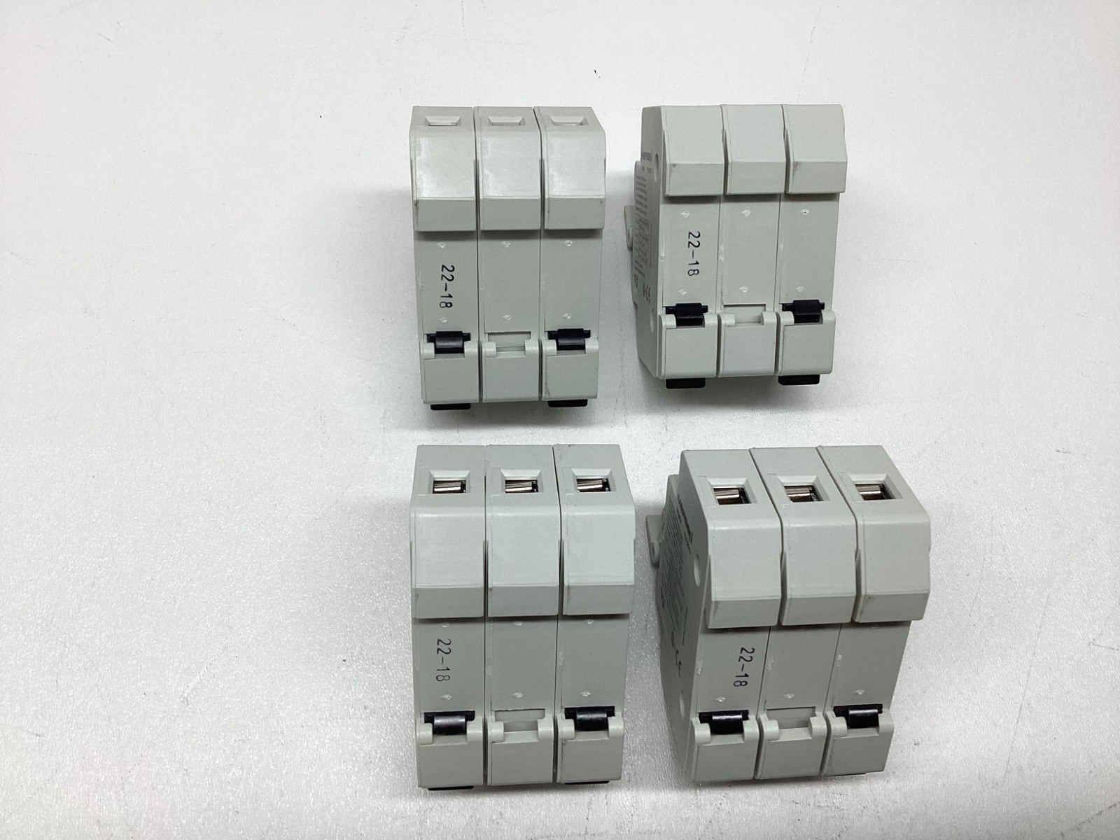 (4) MERSEN FERRAZ SHAWMUT 3-POLEUSM31 FUSE HOLDER ULTRASAFE Y219073 WARRANTY