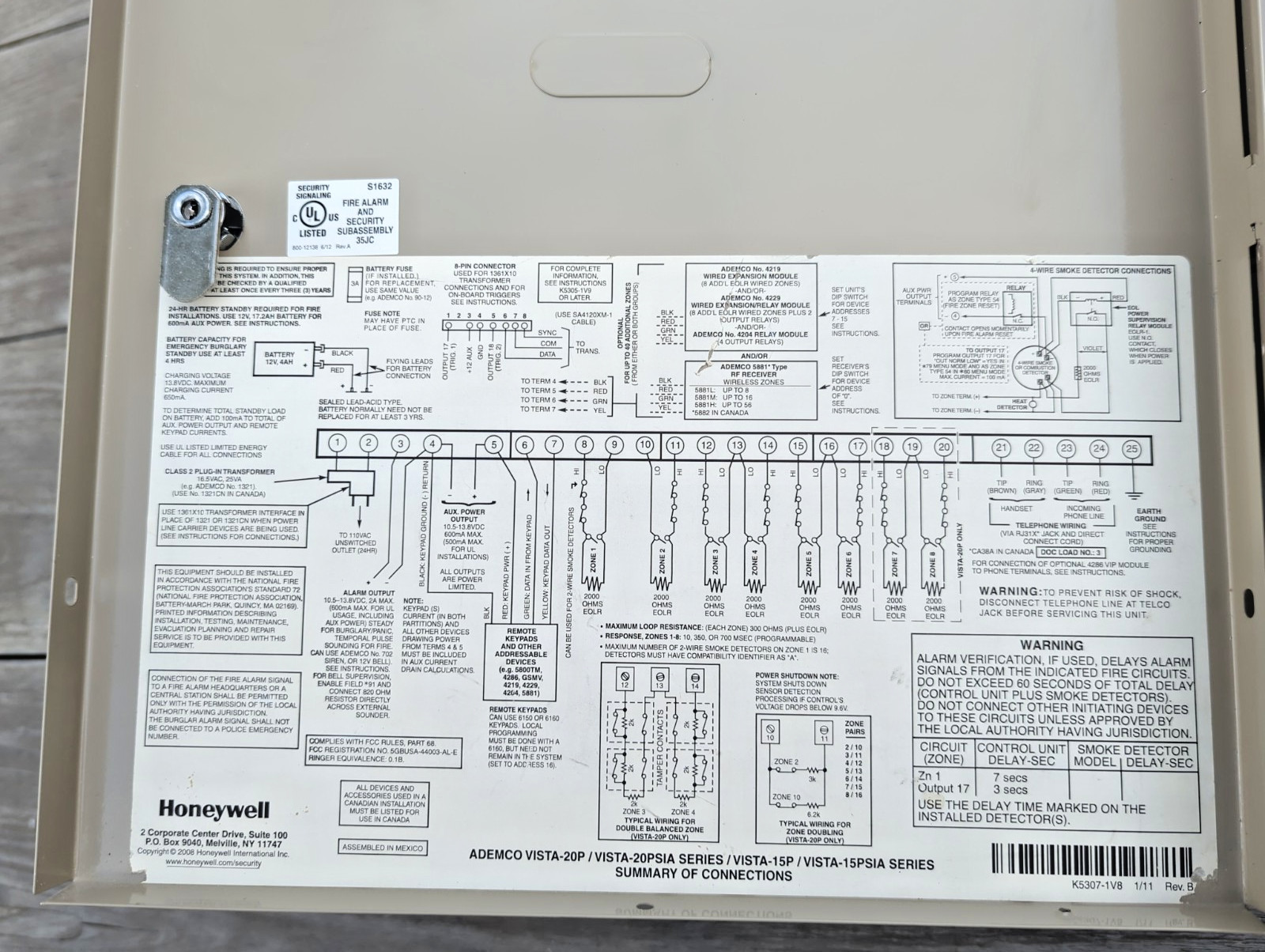 Honeywell VISTA-20P Ademco Control Panel w/ Transformer & Battery – Used
